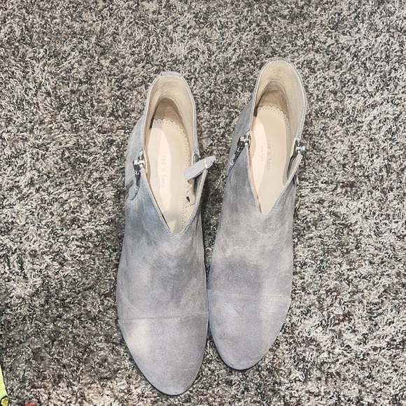 Rag & Bone Margot Heeled Bootie in Stone Waxy Suede in Size 39 - Picture 4 of 12